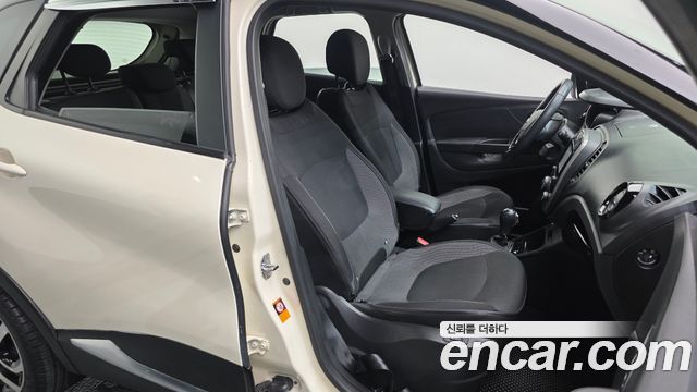 Renault Korea QM3 2015 — photo 16