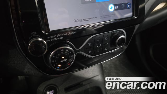Renault Korea QM3 2018 — photo 22