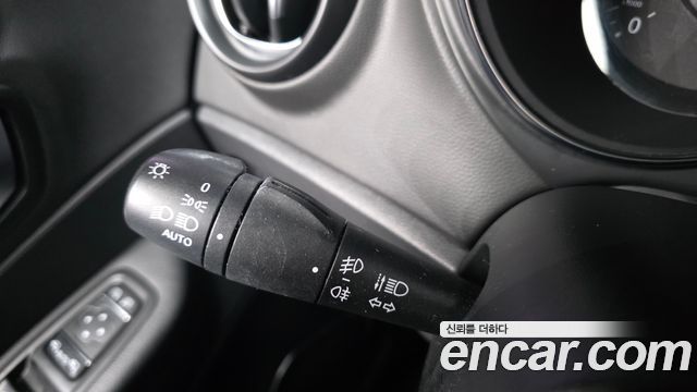 Renault Korea QM3 2018 — photo 28