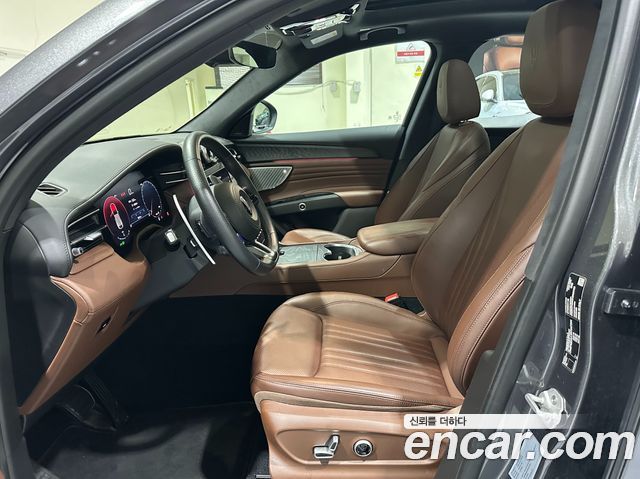 Maserati Grecale 2024 — photo 12