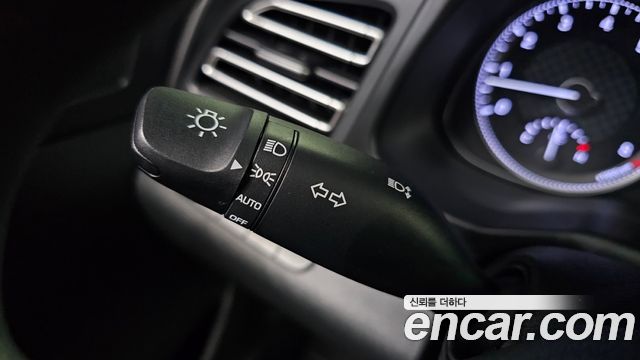 Hyundai AVANTE 2019 — photo 14