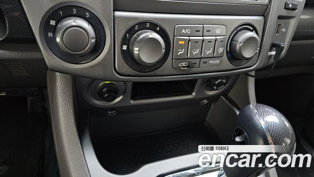KG Mobility KORANDO 2015 — photo 19
