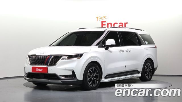 Kia Canival 2022 — photo 1