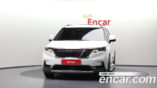 Kia Canival 2022 — photo 3