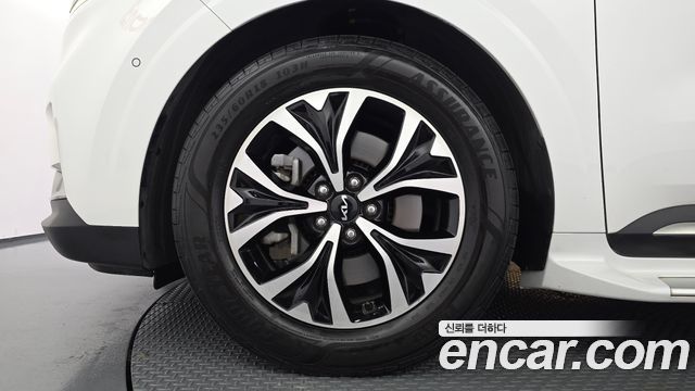 Kia Canival 2022 — photo 5