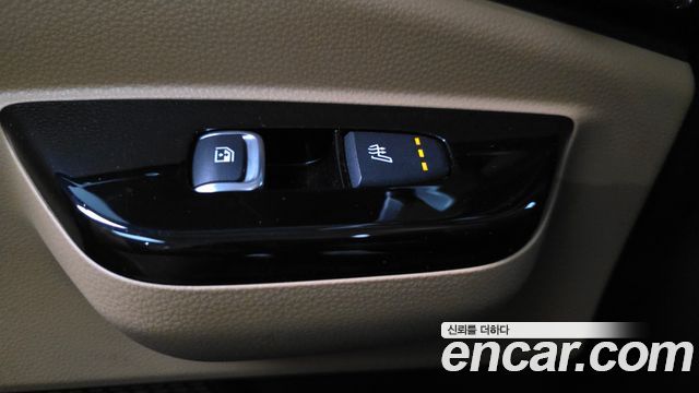 Kia Canival 2022 — photo 18
