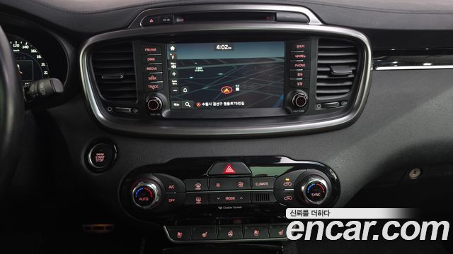 Kia Sorento 2015 — photo 14
