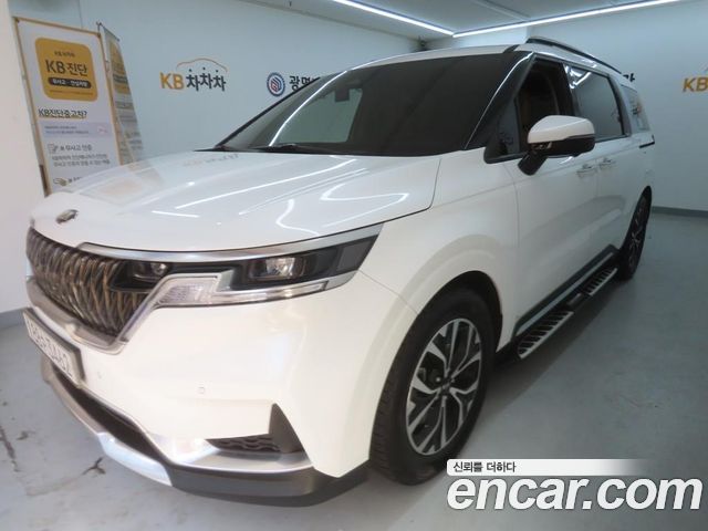 Kia Canival 2021 — photo 1