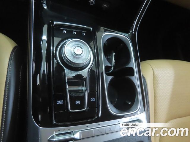 Kia Canival 2021 — photo 9