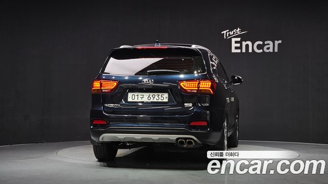 Kia Sorento 2018 — photo 4