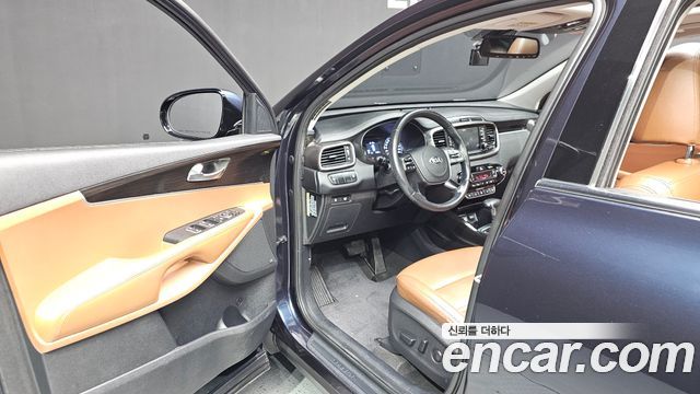 Kia Sorento 2018 — photo 13