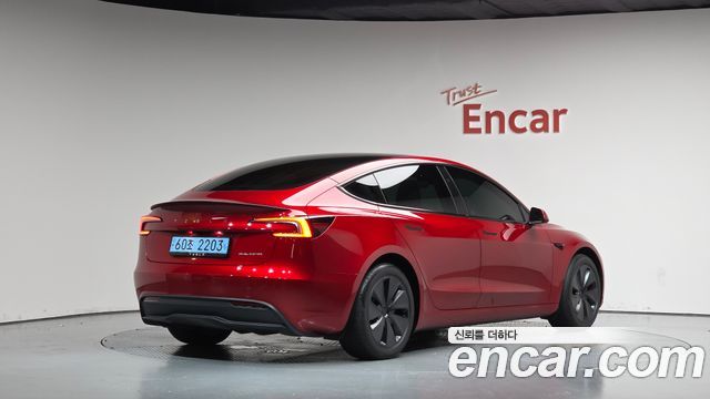 Tesla Model 3 2024 — photo 2