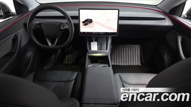 Tesla Model Y 2025 — photo 10
