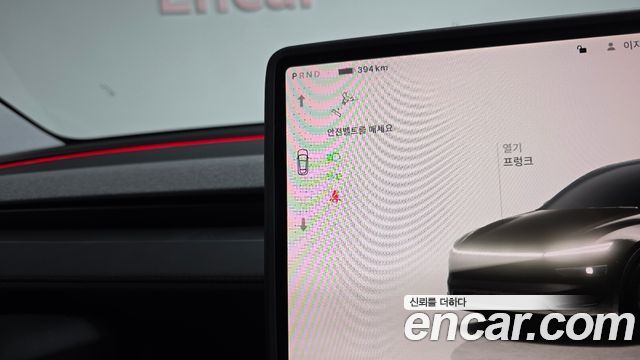Tesla Model Y 2025 — photo 12