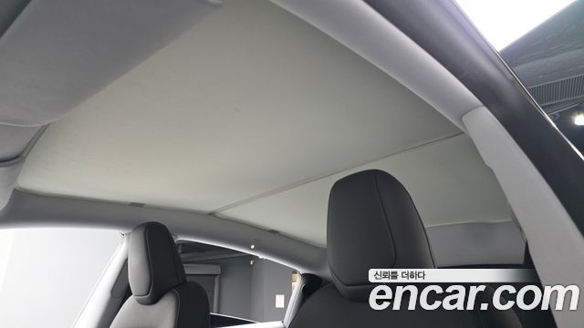 Tesla Model Y 2025 — photo 22