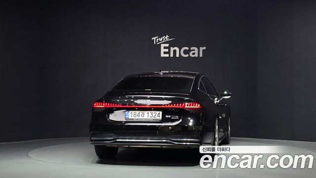 Audi A7 2021 — photo 4