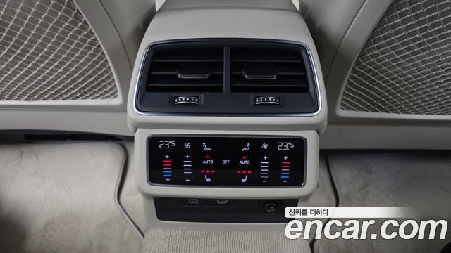 Audi A7 2021 — photo 25