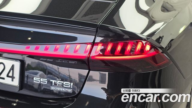 Audi A7 2021 — photo 9
