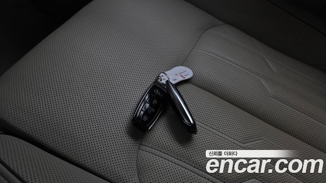 Audi A7 2021 — photo 16