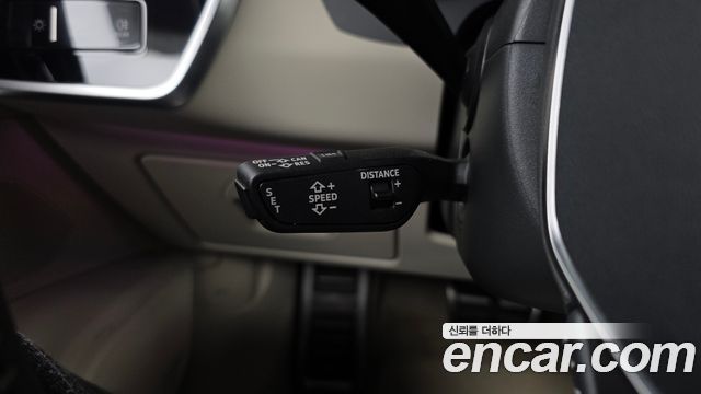 Audi A7 2021 — photo 30