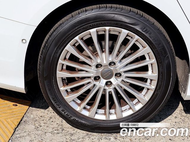 Audi A6 2020 — photo 19