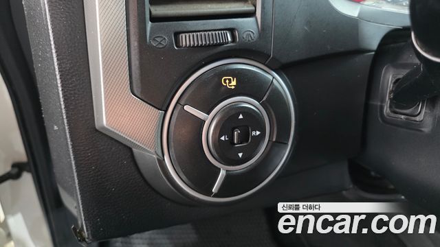 KG Mobility KORANDO 2013 — photo 12