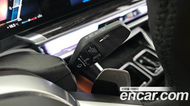 BMW 7-Series 2025 — photo 30