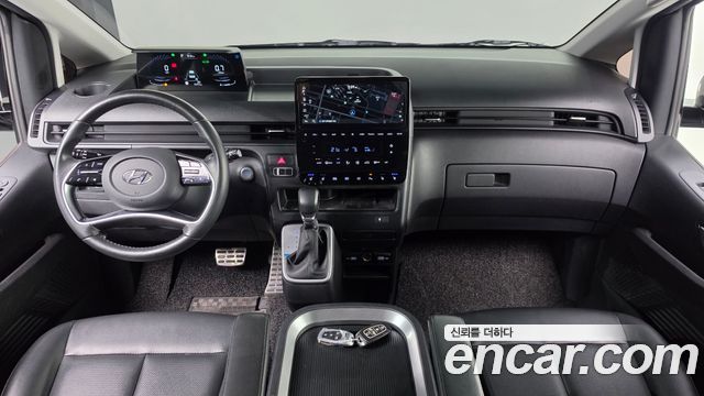 Hyundai Staria 2022 — photo 10