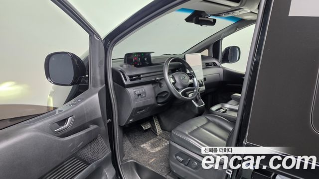 Hyundai Staria 2022 — photo 13