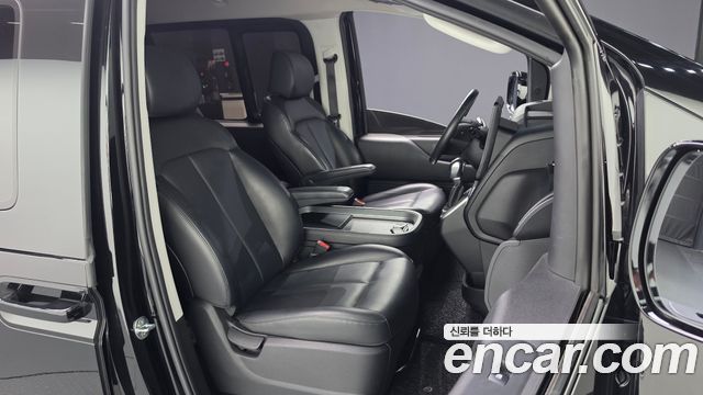 Hyundai Staria 2022 — photo 17