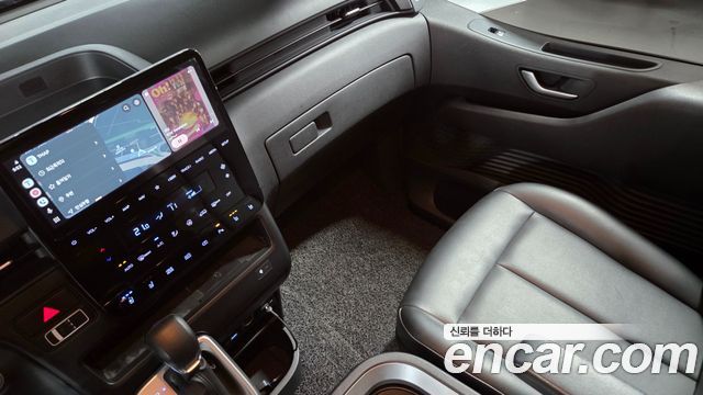 Hyundai Staria 2022 — photo 22