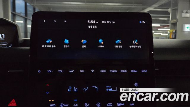 Hyundai Staria 2022 — photo 30