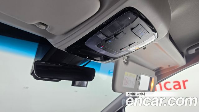 Hyundai Staria 2022 — photo 31