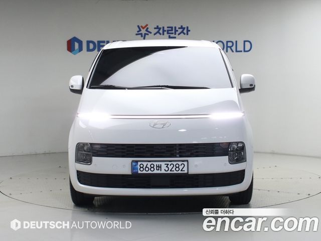 Hyundai Staria 2026 — photo 3