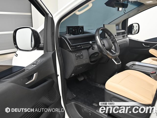 Hyundai Staria 2026 — photo 11