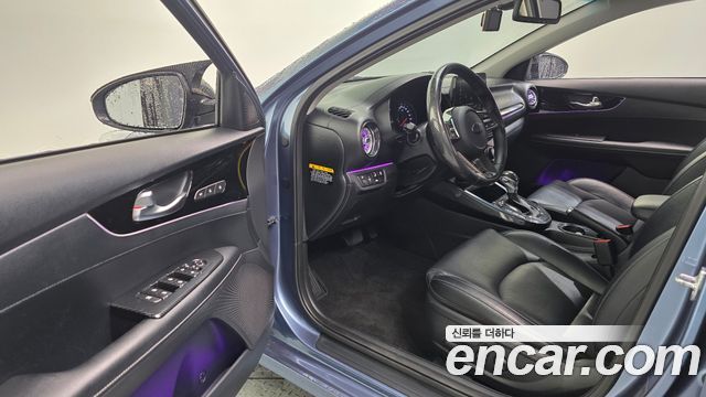Kia K3 2021 — photo 11