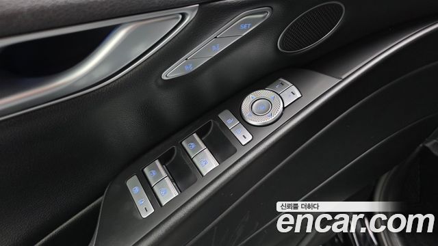 Genesis G80 2022 — photo 19