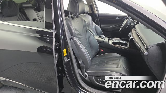 Genesis G80 2022 — photo 16