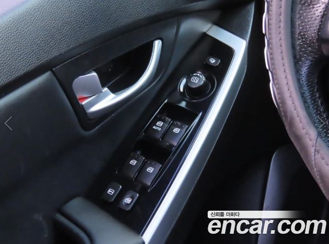KG Mobility KORANDO 2015 — photo 10
