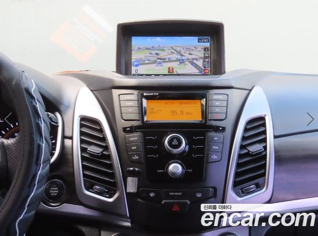 KG Mobility KORANDO 2015 — photo 13