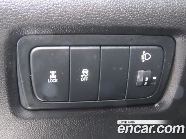 KG Mobility KORANDO 2015 — photo 16