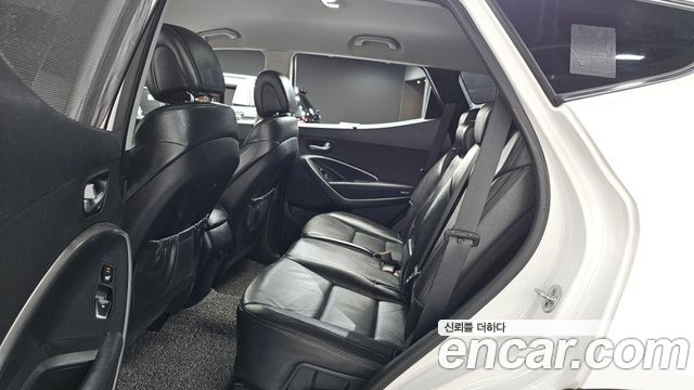 Hyundai Santafe 2016 — photo 11