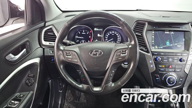 Hyundai Santafe 2016 — photo 13