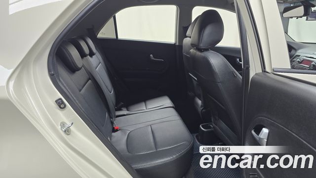 Kia morning 2013 — photo 17