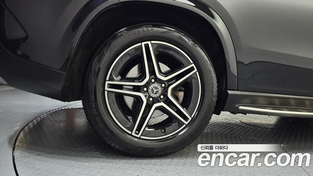 Mercedes-Benz GLE-Class 2021 — photo 5