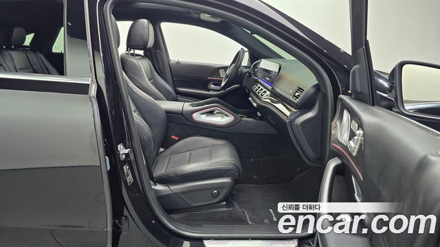 Mercedes-Benz GLE-Class 2021 — photo 17
