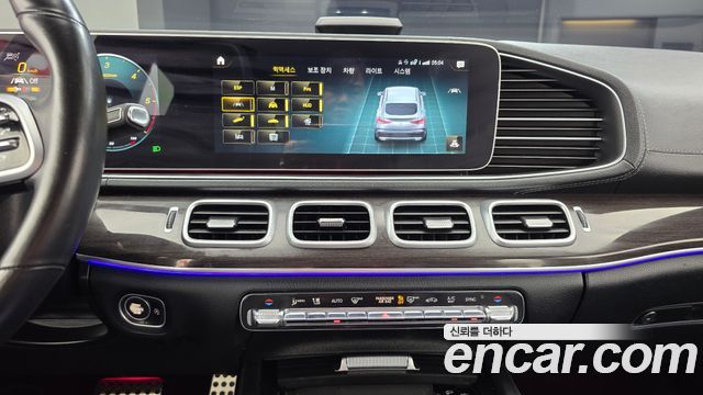 Mercedes-Benz GLE-Class 2021 — photo 20