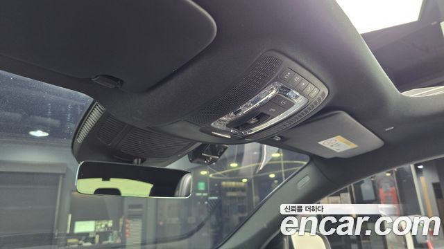 Mercedes-Benz GLE-Class 2021 — photo 26