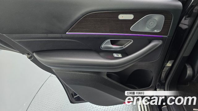 Mercedes-Benz GLE-Class 2021 — photo 15