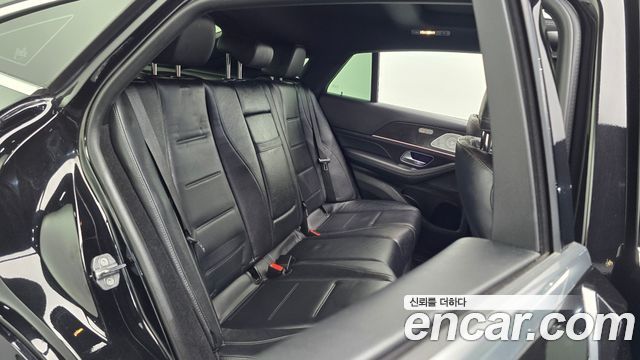 Mercedes-Benz GLE-Class 2021 — photo 16